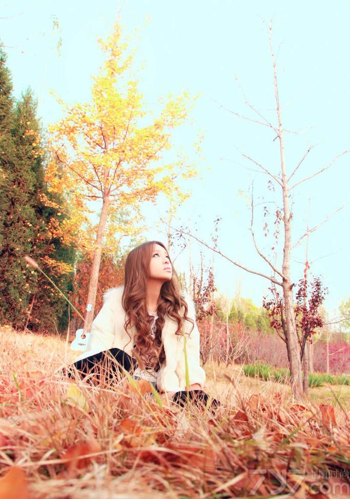 <p>&ldquo;小滨崎步&rdquo;裴紫绮唯美秋意写真 清纯靓丽惹人爱</p>