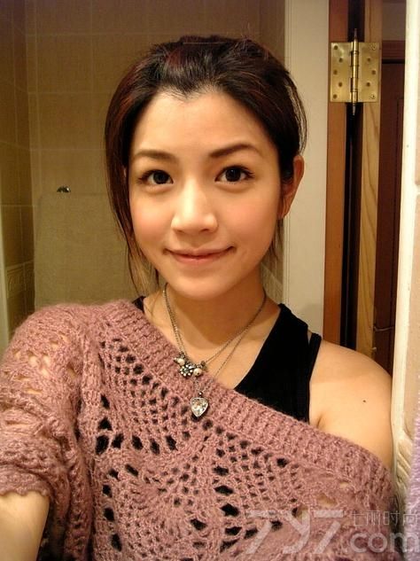 <p>陈妍希说她庆幸当年的选择，从被直指是不会演戏的新人，到用清丽的表现征服&ldquo;票房&rdquo;，陈妍希用了六年。相比&ldquo;全民女神&rdquo;的成就，她更愿意谈&ldquo;生命的质地&rdquo;&mdash;&mdash;生活的动人之处在于有机会体验别人的生命轨迹。</p>