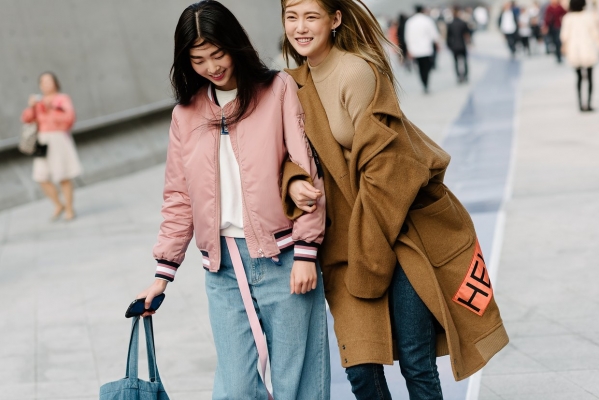 韩国首尔最新街拍 2015秋装韩流新动向