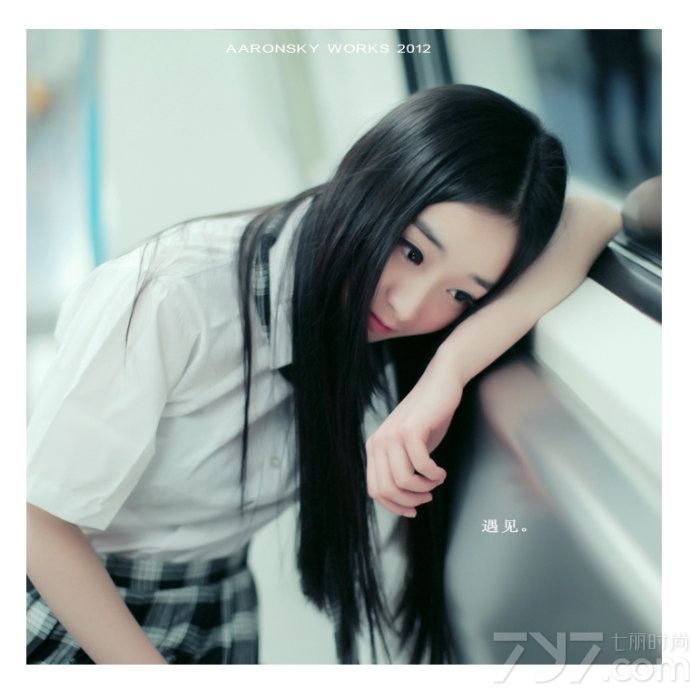 <p>清纯系美女身穿日本校服拍摄的一组日系风格照片，清新姣好的面孔在<a style=