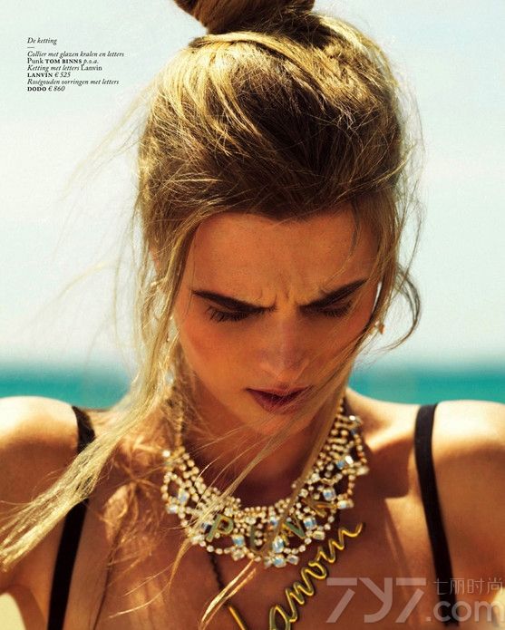 <p>时尚杂志《Vogue》2013荷兰版8月号&ldquo;Major Details&rdquo;。超模在阳光下的沙滩演绎性感身材，给你想要的大片感。</p>