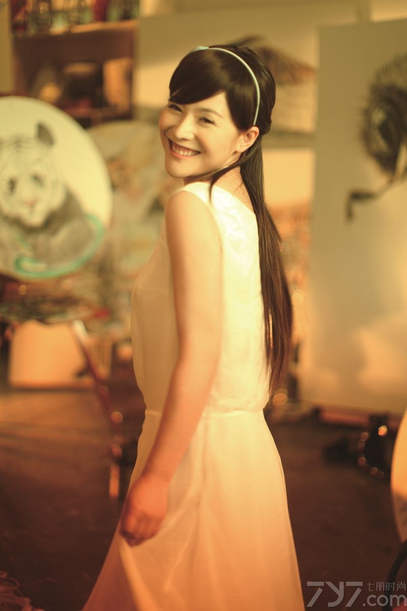 <p>由邓紫衣主演的惊悚影片《午夜微博》将于2月22日在全国院线上映。颠覆&ldquo;惊悚女王&rdquo;银幕形象，邓紫衣化身性感尤物。</p>