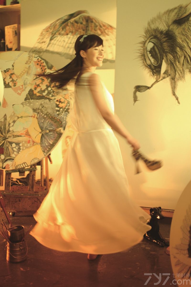 <p>由邓紫衣主演的惊悚影片《午夜微博》将于2月22日在全国院线上映。颠覆&ldquo;惊悚女王&rdquo;银幕形象，邓紫衣化身性感尤物。</p>