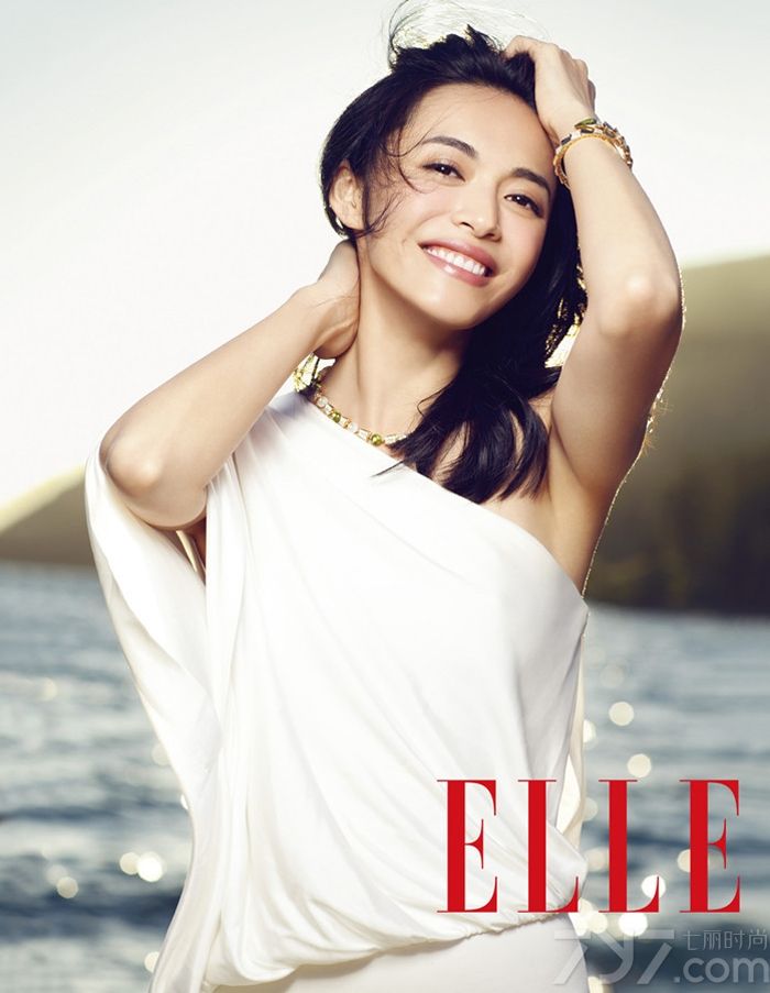 <p>姚女王完婚后的幸福自在，在时尚大片拍摄过程中，她告诉记者：&ldquo;幸福不是结果，而是度过。&rdquo;</p>