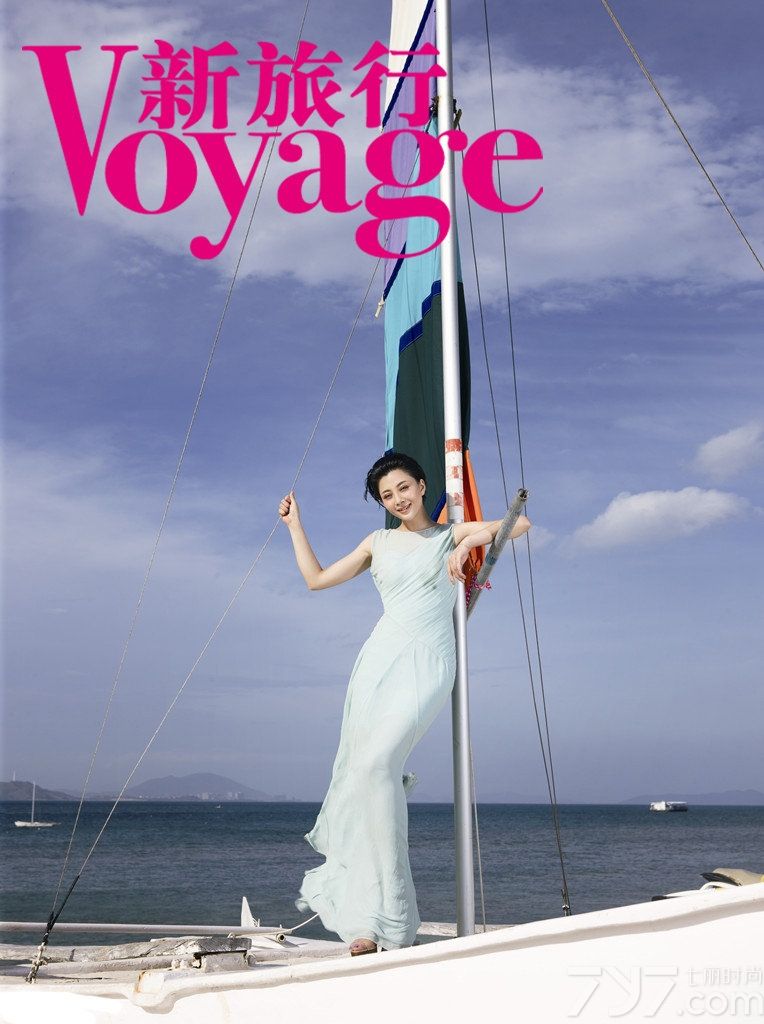 <p>殷桃眼波流转、身姿曼妙，仿佛在无声诉说着独属她的那份&ldquo;微性感&rdquo;！她坦言，女人更多的性感来自内心，这样她外在的表露才会有更多感染力。</p>