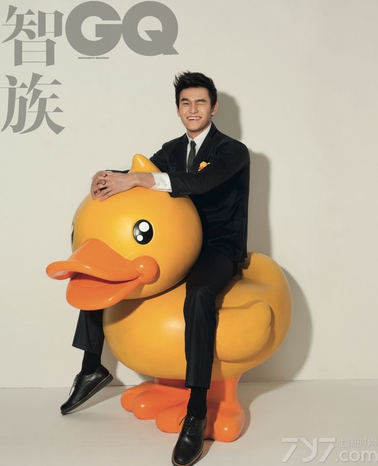 <p>孙杨这&ldquo;脱衣有肉，穿衣显瘦&rdquo;的身材恐怕已迷倒无数女粉丝。</p>