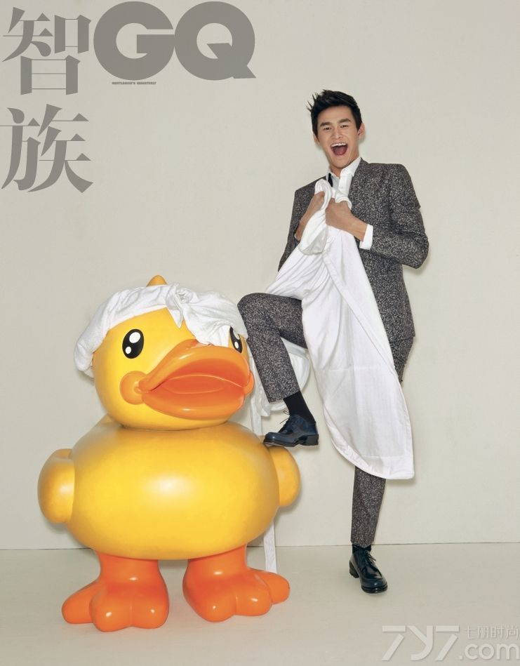 <p>孙杨这&ldquo;脱衣有肉，穿衣显瘦&rdquo;的身材恐怕已迷倒无数女粉丝。</p>