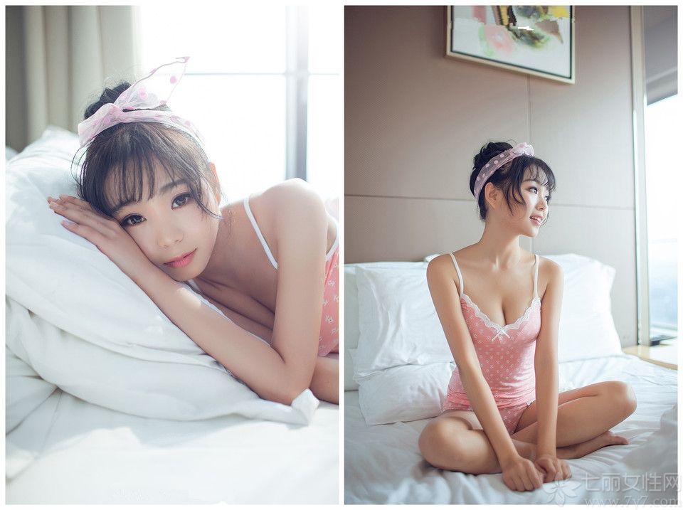 清纯可爱的小女生就像冬日里的一抹阳光，总能给人带来不一样的温暖。下面为大家分享的这组美女私房照，长相清纯可爱，笑容甜美，身穿粉色吊带小背心短裤，就像春天里的浪漫爱人，让人着迷。