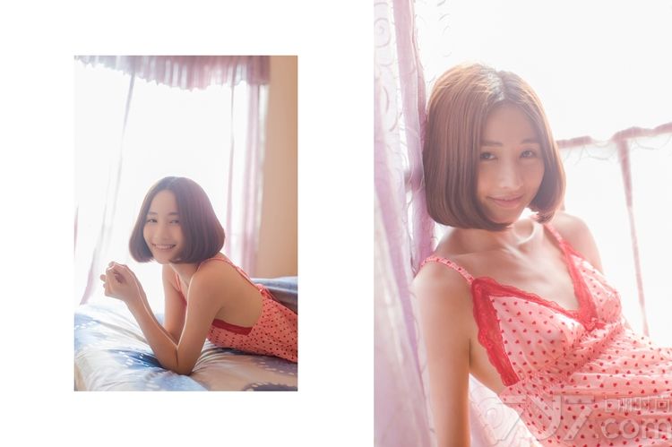 看多了傲人丰满美胸的性感尤物，另外一种平胸美女也不失有性感致命魅力哟！穿着性感睡衣拍摄的写真图片，散发出不一样的诱人气息，大胆真空的引爆众人眼球。下面一起来欣赏看看这组平胸美女性感睡衣写真，看大胆真空诱惑引爆眼球。