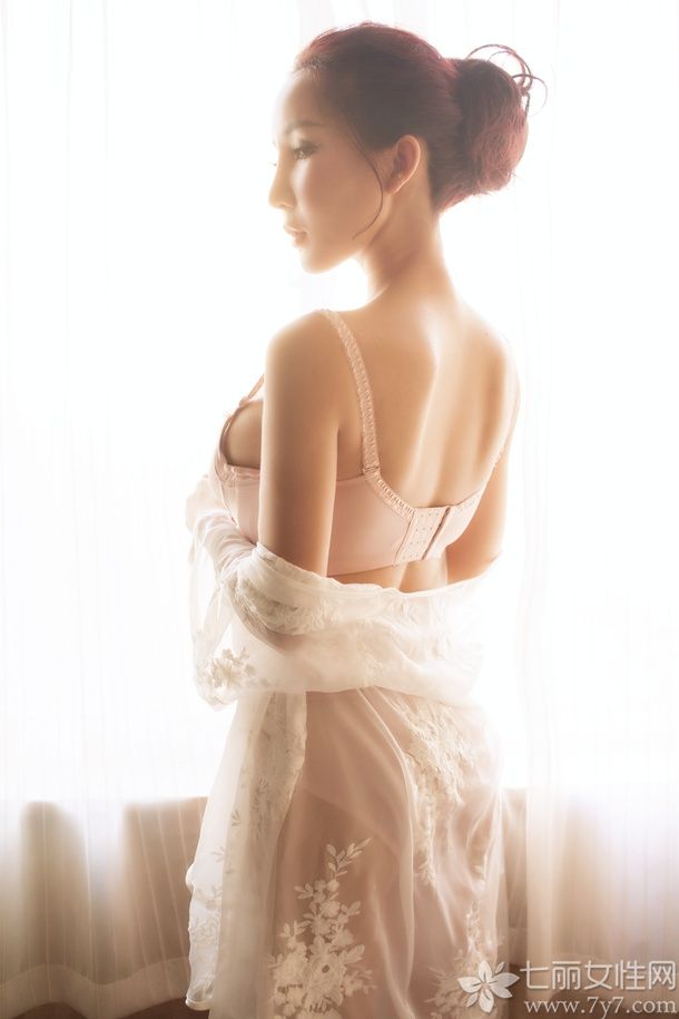 陈怡曼，模特、舞者、影视演员，身材高挑，多才多艺，被媒体和广大粉丝称为