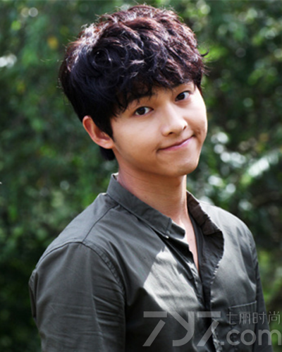 太阳的后裔宋仲基发型,太阳的后裔宋仲基图片,太阳的后裔宋仲基
