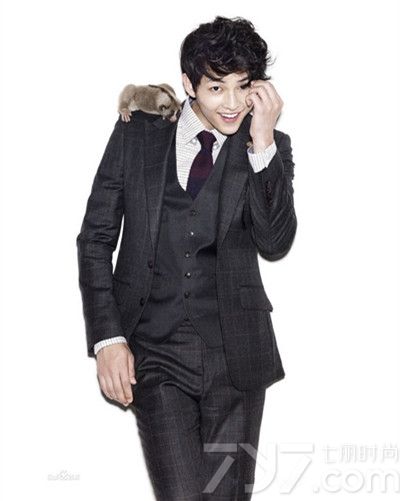 太阳的后裔宋仲基发型,太阳的后裔宋仲基图片,太阳的后裔宋仲基