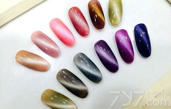 猫眼胶美甲图片,紫色猫眼胶美甲图片,蓝色猫眼胶美甲图片