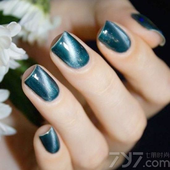 猫眼胶美甲图片,紫色猫眼胶美甲图片,蓝色猫眼胶美甲图片