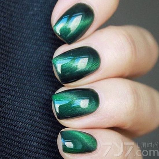 猫眼胶美甲图片,紫色猫眼胶美甲图片,蓝色猫眼胶美甲图片