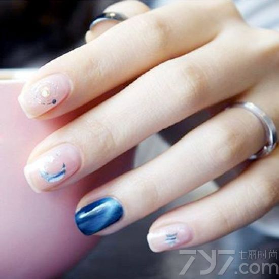 猫眼胶美甲图片,紫色猫眼胶美甲图片,蓝色猫眼胶美甲图片