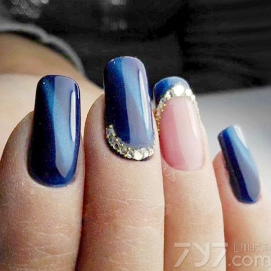 猫眼胶美甲图片,紫色猫眼胶美甲图片,蓝色猫眼胶美甲图片