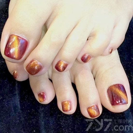 猫眼胶美甲图片,紫色猫眼胶美甲图片,蓝色猫眼胶美甲图片